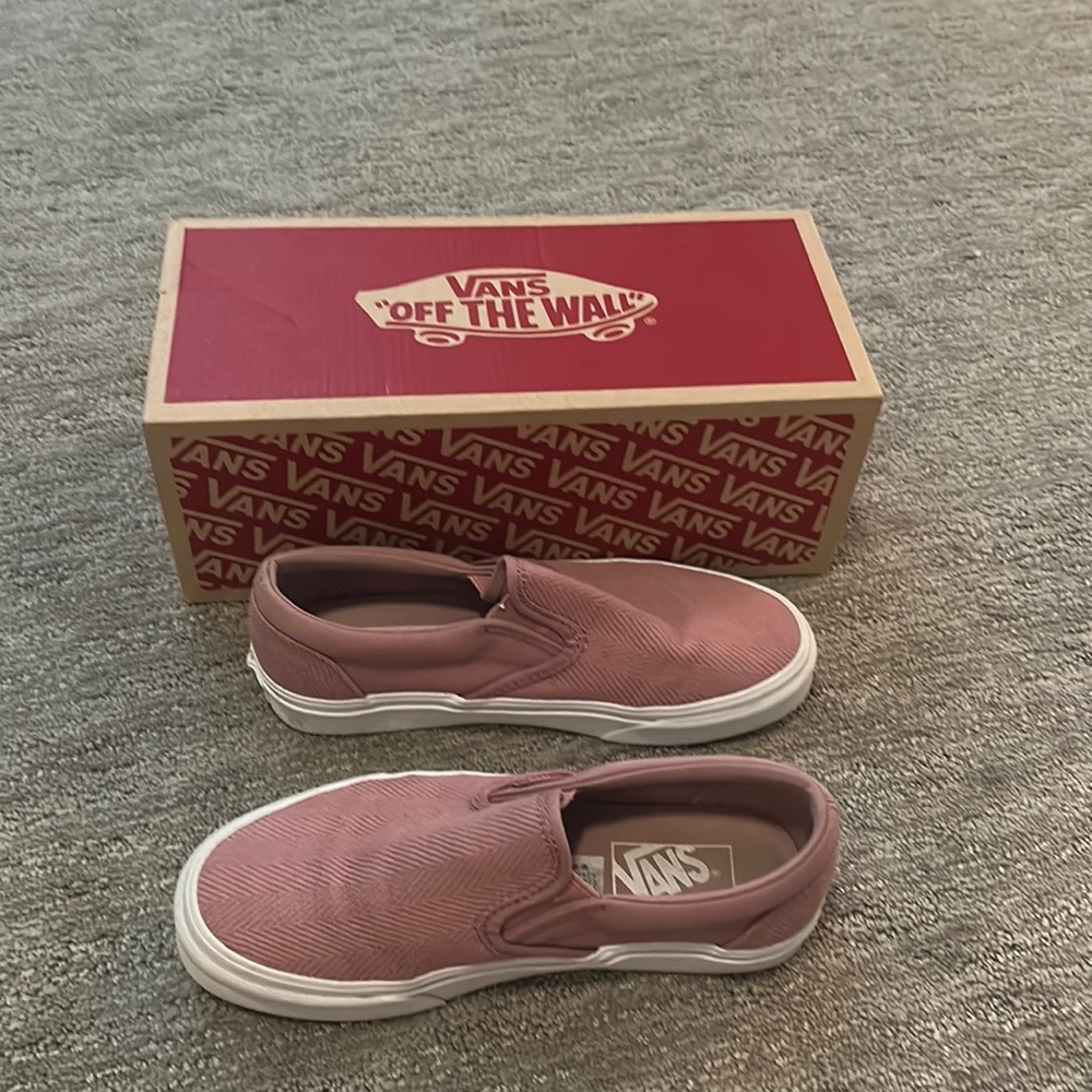 Vans Classic Slip-On: 6.5 women’s